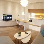 Happy Innside, Free Parking, Self Check-in 7x24h, Ac